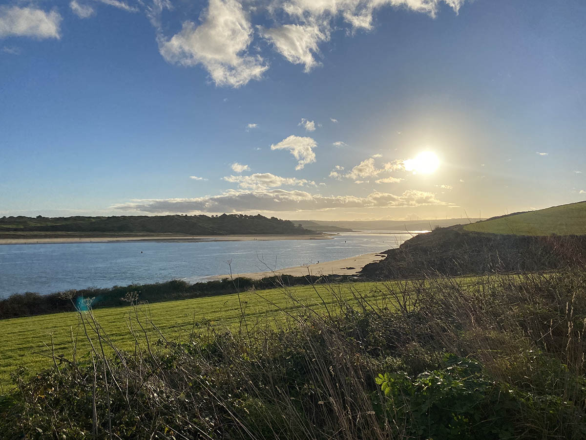 go_bycycle's tweet photo. Always something worth getting up for. Sunrise in Padstow 😍

 #cornwall #cornwalllife #cornwallcoast #cornwalluk #cornwallpaddlboardhire #cornwallbikehire #bikehire https://t.co/NF2kE9RfBY
