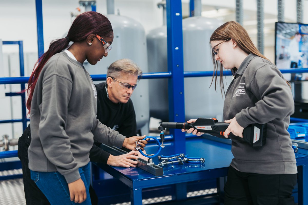 AMRCTraining's tweet photo. 🚨Our February #jobs fair is fast approaching!🚨

If you’re looking to get started in an #engineering career, come along to meet our employers and find out more about your options.

📅 Thu 9 Feb
⏰ 2 - 7 pm

Don’t forget to register your place 👉 https://t.co/OR0J2ChP2c

#NAW2023 https://t.co/rOTMJzOnGM
