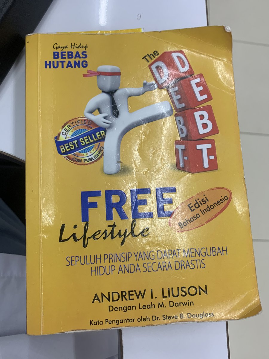 studytosleep's tweet photo. done!! bukunya seru! karena emg dicampur sama Alkitab sih. OKE! saatnya buat presentasi bareng mama papa trus buat proposal next book 😋 sebenernya udah ada buku 1 lg, tp aku tetep pengen beli lagi heheheh https://t.co/sj4FzFRjxt