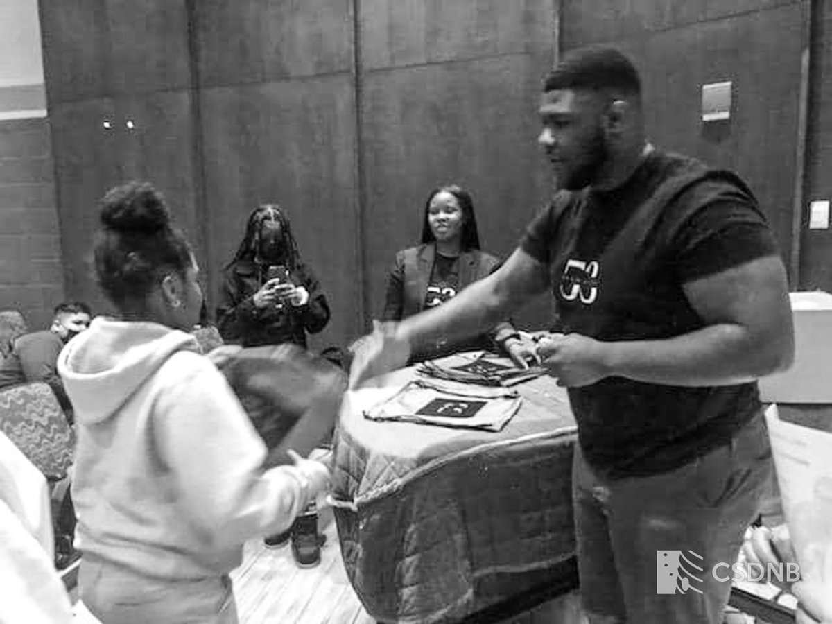 CSDNBCT's tweet photo. Former Gaffney School student @dtrain00100 recently visited with their 5th graders to talk about overcoming struggles &amp; achieving goals.  Dwyane plays for @BCFootball  &amp; hopes to be a positive influence for many in the future. Thank you for giving back to New Britain Dwayne! 🏈🏈 https://t.co/lFL46wvbzk