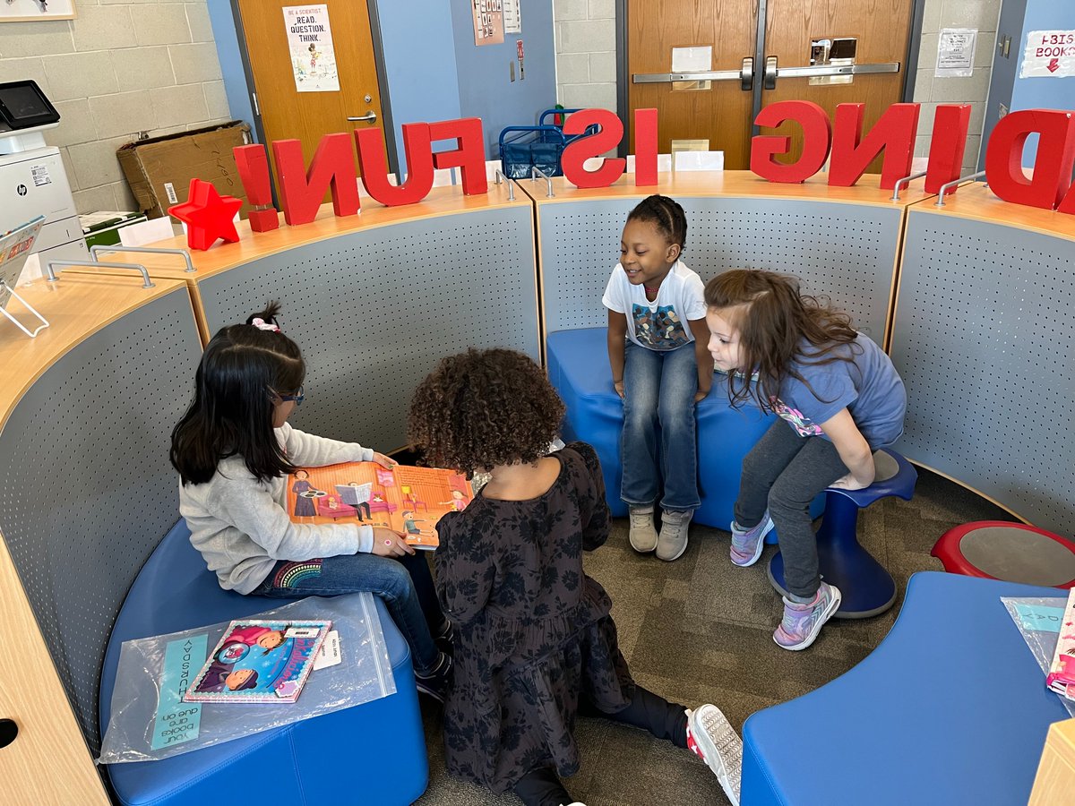 Every month feels like #NationalLibraryLoversMonth at Meyer! 📚🥰 #LiteracyMonthSD735