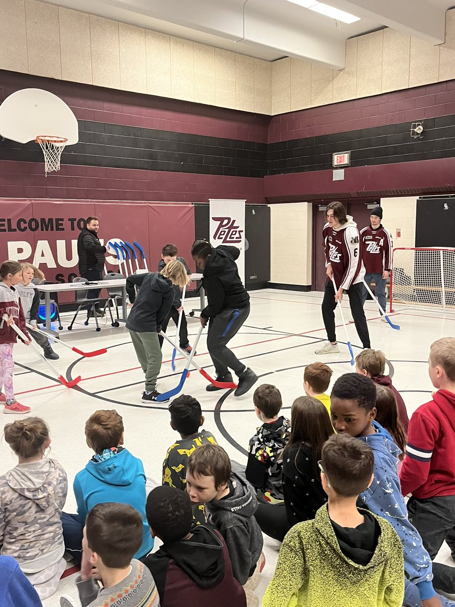 StPaulsPVNC's tweet photo. Thank you to @PetesOHLhockey for a fantastic kick off assembly for our sponsored ball hockey lunch intramural league. The energy was contagious! Our Gr. 4-6 students are excited! @PVNCCDSB https://t.co/P5ujq39QLK