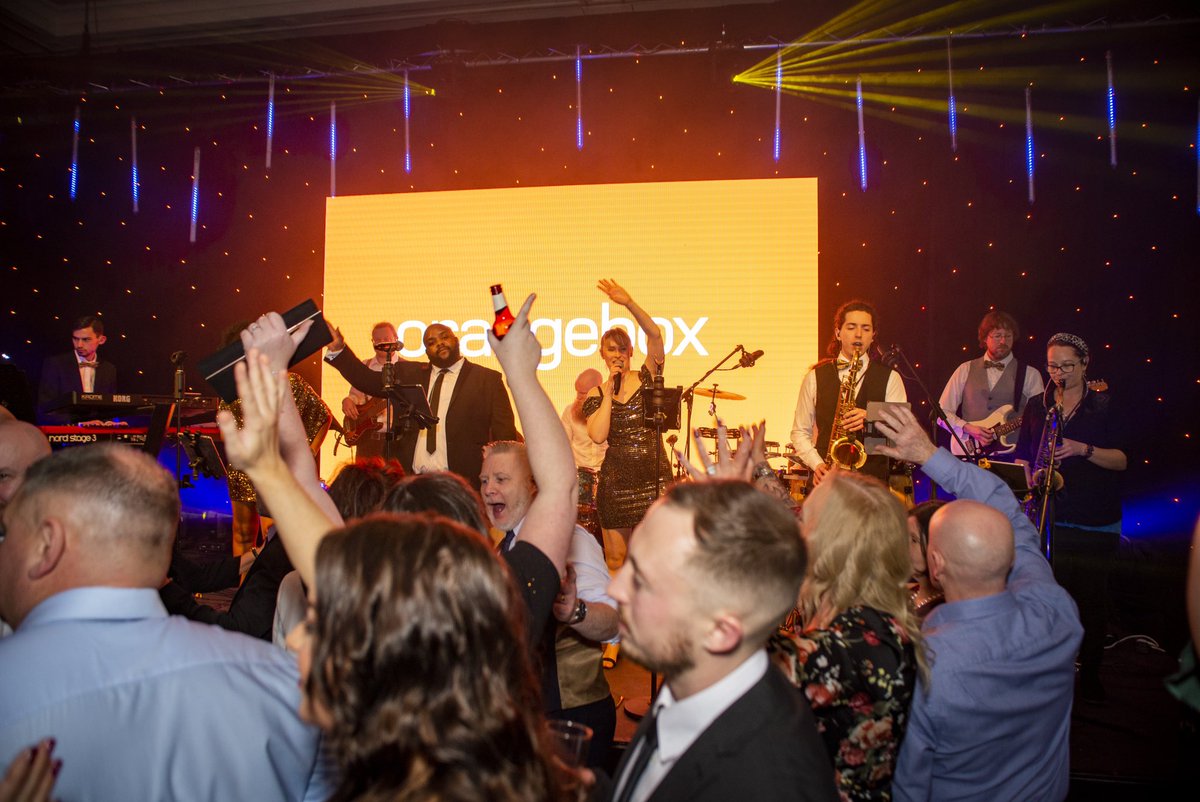 Last weekend, Orangebox celebrated a wonderful year at our extravagant Dinner & Dance. We were treated to a night of fine dining, dancing, and amazing entertainment. What a party to honour our dedicated teams who make the business the success that it is.