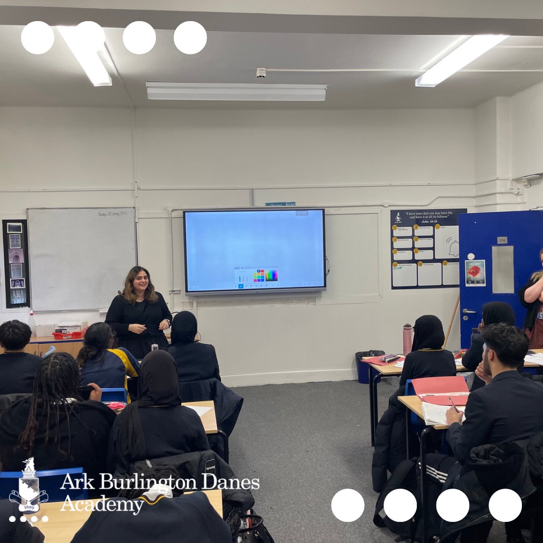 ArkBDA's tweet photo. ✏️📚On Friday, at 5pm we had a full class for our History intervention! Our students demonstrating fully they’re aiming high for their GCSEs! 💫

#aimhigh #keeplearning #year11 #intervention #arkschools #burlingtondanes #historyteaching https://t.co/09OWc2ScpM