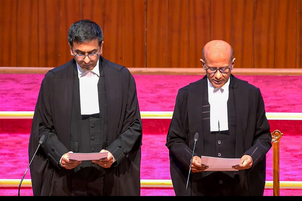 Surender_10K's tweet image. Supreme Court gets five new judges, Chief Justice of India administers oath of office.
#SupremeCourt #SCJudges #CJI