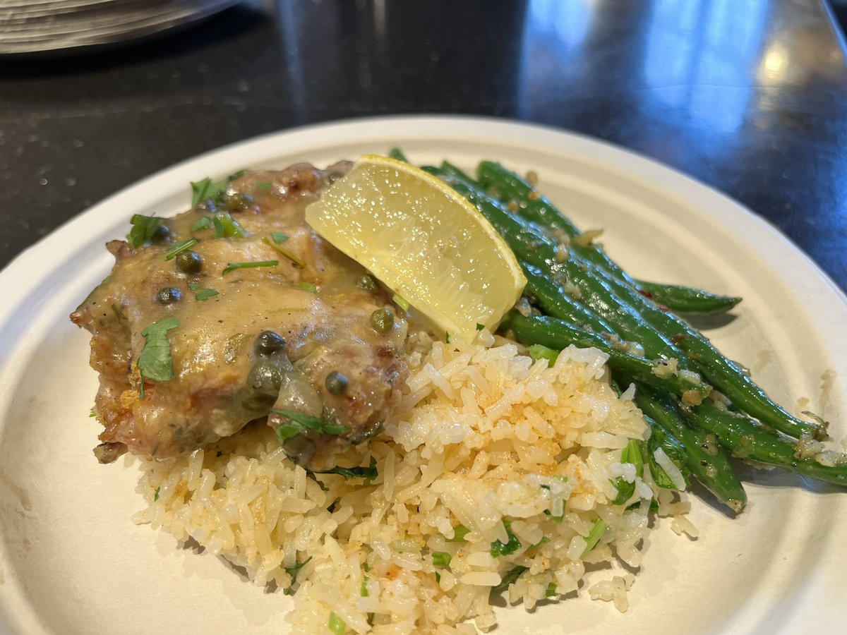 ClarkDining's tweet image. Enjoy chicken piccata at kosher kitchen today for lunch!