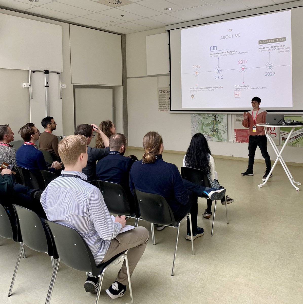 ameliajimsan's tweet photo. Sharing some personal experiences about my journey today in Odense 🇩🇰

Happy to have participated as a mentor in this program of the Danish Data Science Academy (@DataScienceDK)

Keep learning something new everyday 👩🏻‍💻🙂

#DanishDataScienceAcademy #GrowingDanishDataScience https://t.co/iUjp9iF3aT