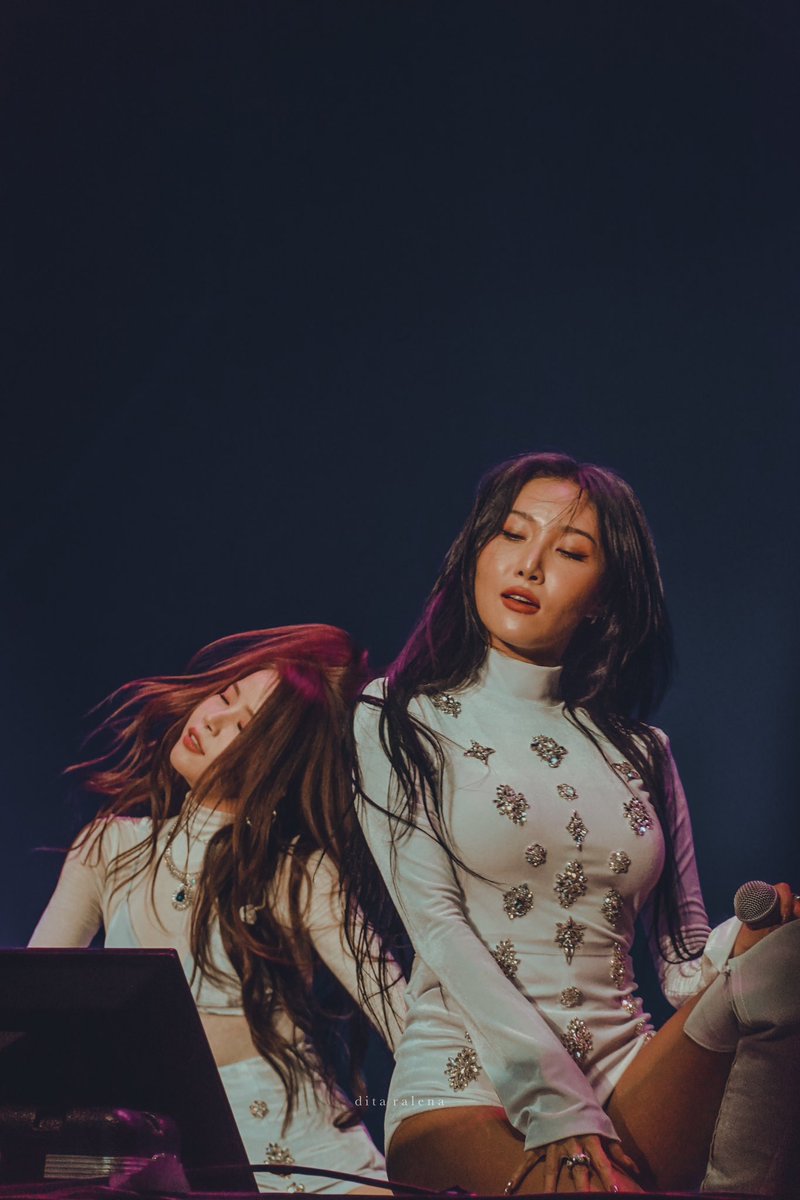 swfs4x4's tweet photo. Handsome line and mother line of mamamoo https://t.co/jepdnPOTaY