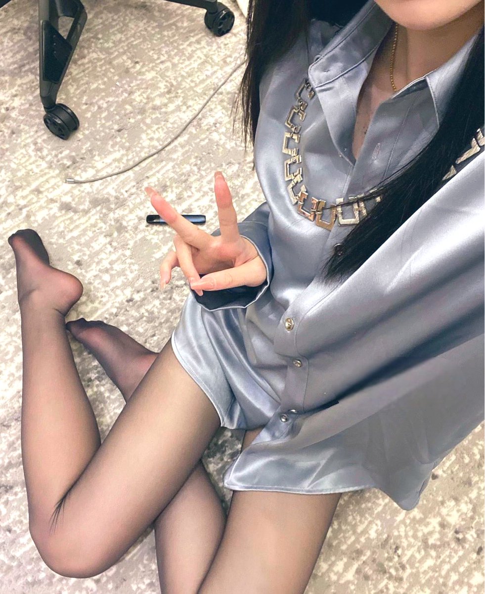 lnr460956's tweet photo. 新鲜的黑丝 https://t.co/aMj9PqrP1d