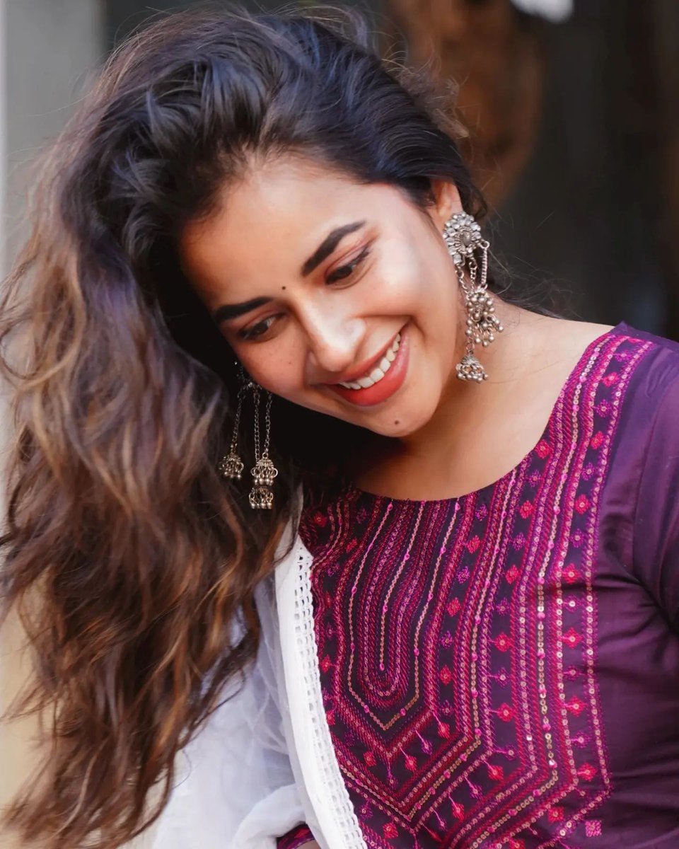 TeluguTrack's tweet photo. @komaleeprasad 😍😘 latest pics ❤️
#KomaleePrasad https://t.co/m5sTmMUrOt