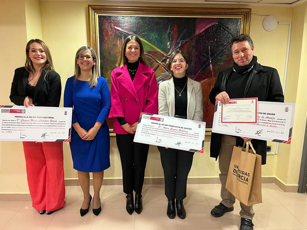 sedesumu's tweet photo. ACTO de Celebración de Entrega de los Premios Trabajos Fin de Grado #TFG , de Trabajos Fin de Máster #TFM y de Tesis Doctorales #TD relacionados con el municipio de Águilas, en el marco de la Sede Permanente de la #umu @sedesumu https://t.co/yDqKygBSnx