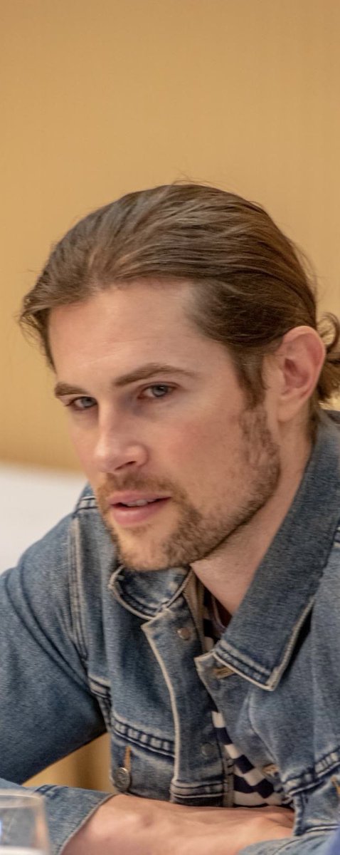 nasabuf's tweet photo. #vote once an hour for #extraordinarilytalented #davidberry as #mosthandsomeaustralianactor! #voting ends 2/28; link in my bio. #mrdavidberry #davidberryfans #votefordavid #outlander #australia #australian #mosthandsome #lordjohn #lordjohngrey credit: #adampritchardphotography https://t.co/u1gfwDCZ81