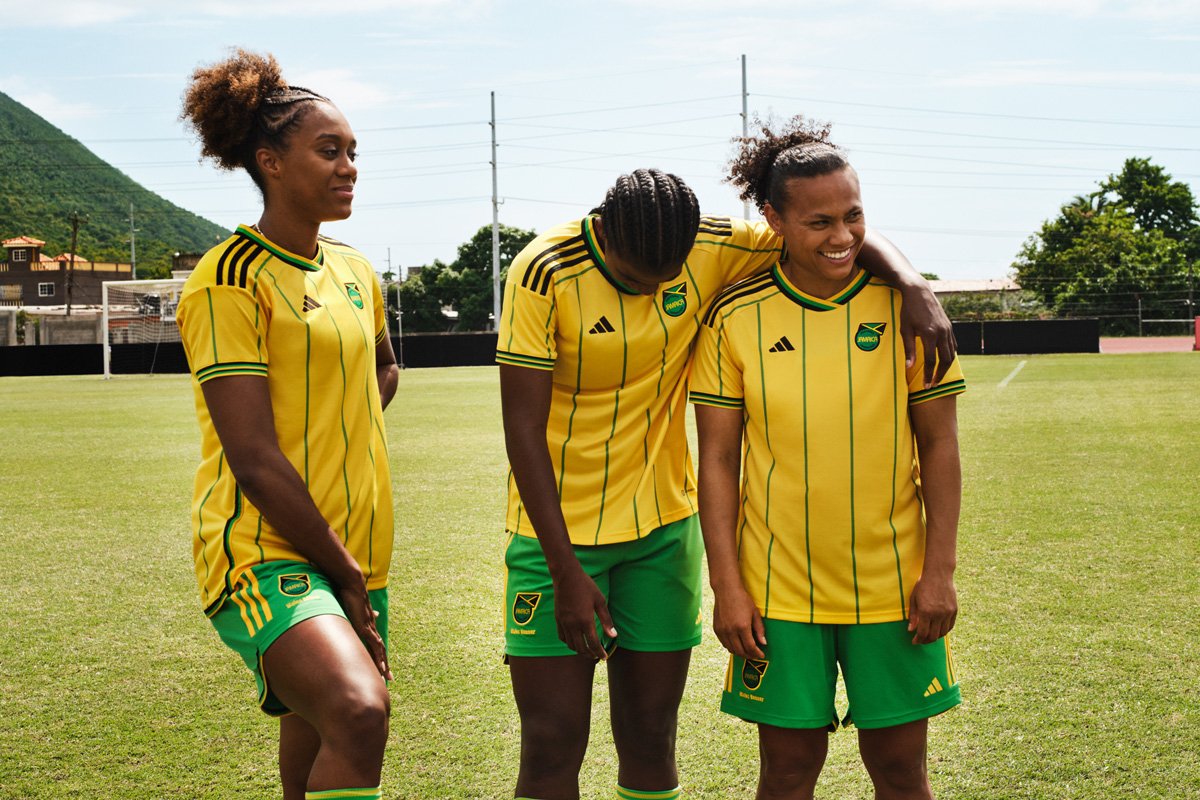 kitstownZH's tweet photo. 🇯🇲
adidas × Wales Bonner × 牙买加国家队 2023 赛季主客场球衣！
👉 https://t.co/wXMD1LtNof

#牙买加 #Jamaica 
#adidasFootball #WalesBonner 
#球衣 #波衫 #足球 #football #soccer 
#球衫堂 #kitstown https://t.co/wmDu13y4su