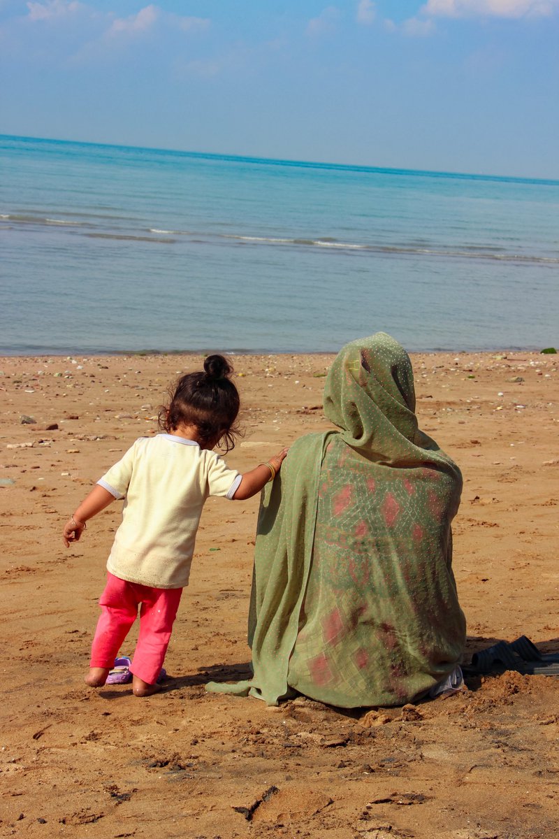 zahraladani's tweet image. Late Gm fam💚

A moment by the sea 🌊
0.005 ETH 
15 Editions