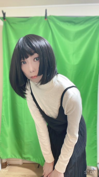 撮影用三脚のお陰で自撮り下手くそでもいい感じに撮れた！  グリーンバックはなんかそれっぽい雰囲気  #女装 #男の娘 https://t.co/ELjR0Smi9A<a href="/tag/%E5%A5%B3%E8%A3%85"class="tags">#女装</a><a href="/tag/%E7%94%B7%E3%81%AE%E5%A8%98"class="tags">#男の娘</a>
