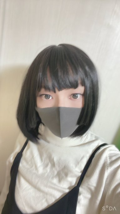 撮影用三脚のお陰で自撮り下手くそでもいい感じに撮れた！  グリーンバックはなんかそれっぽい雰囲気  #女装 #男の娘 https://t.co/ELjR0Smi9A<a href="/tag/%E5%A5%B3%E8%A3%85"class="tags">#女装</a><a href="/tag/%E7%94%B7%E3%81%AE%E5%A8%98"class="tags">#男の娘</a>