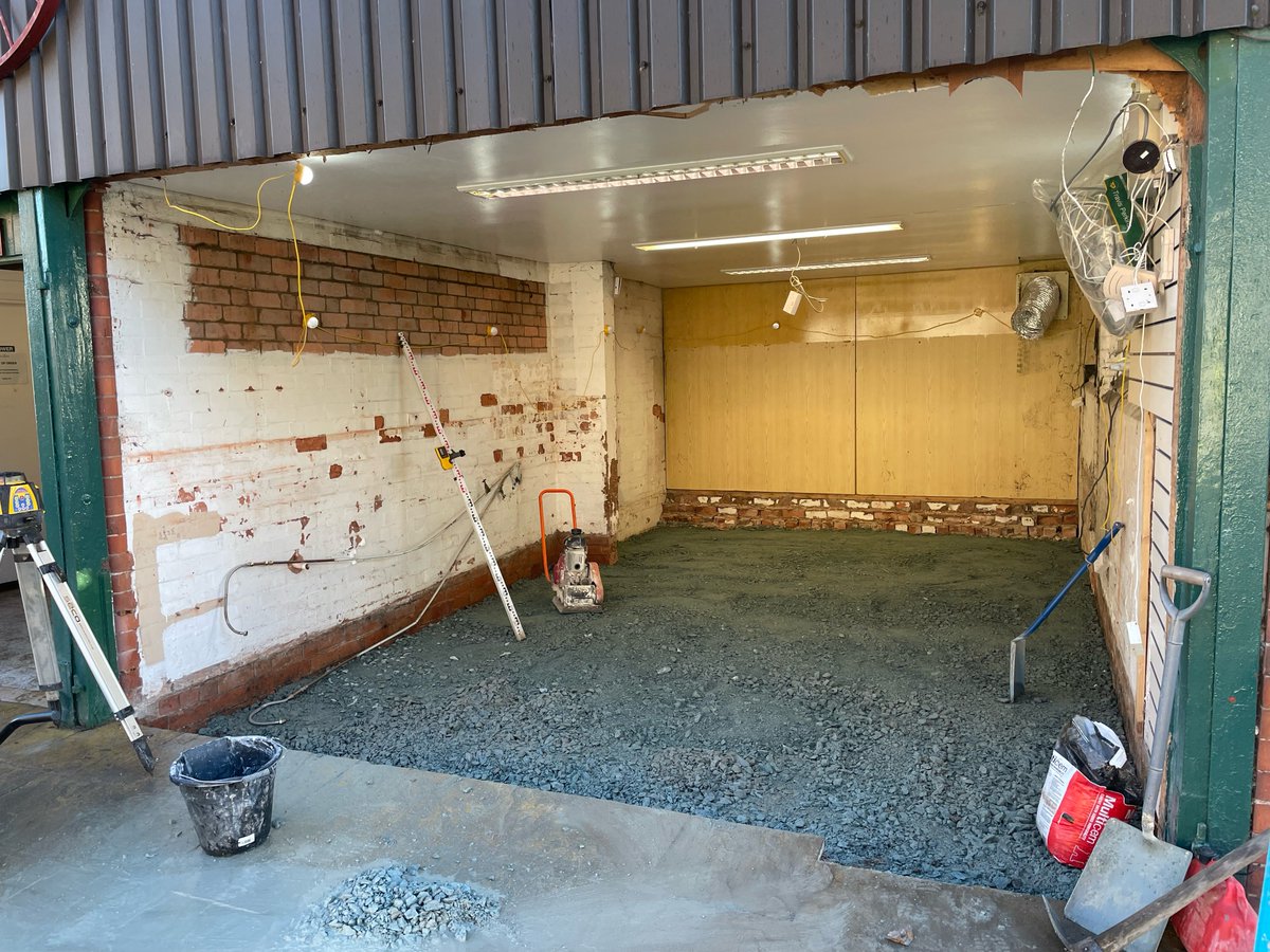 𝑨 𝑷𝒍𝒂𝒔𝒔𝒆𝒚 𝑺𝒕𝒐𝒓𝒆𝒔 𝒖𝒑𝒅𝒂𝒕𝒆…

When we said a completely new look, we meant it! You know we don't do things by halves!🔨🧰⚠️🚧

Things have commenced very quickly, it's amazing how much satisfaction you can get from knocking walls &amp; units out!

#plassey #upgrades