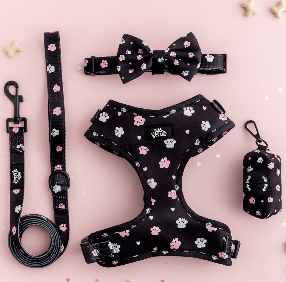 🐶 Can We Get A Woof Woof! 🐶 

Our Beenie Paw Is The Cutest Collection To Celebrate The Month Of Love 💗 

#hellobeenie #dogsoftwitter #dogharness #dogaccessories #SmallBusiness