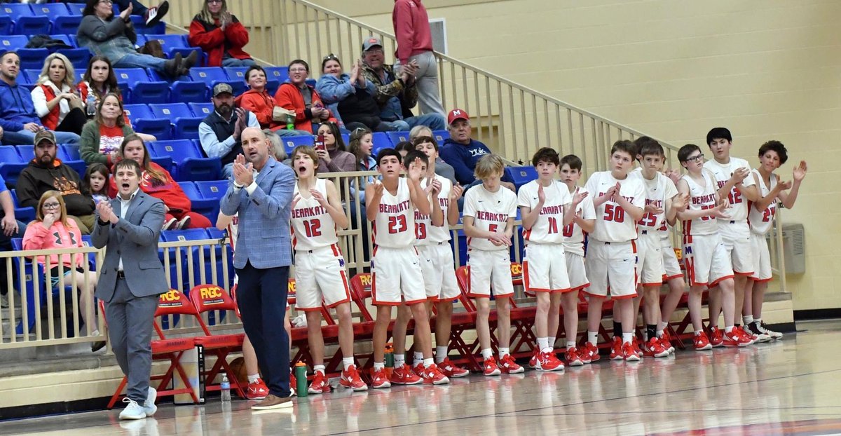 KimCaraway1's tweet photo. First round of District!! Letβs go Katz!! #katznation https://t.co/2o4j94nTXS