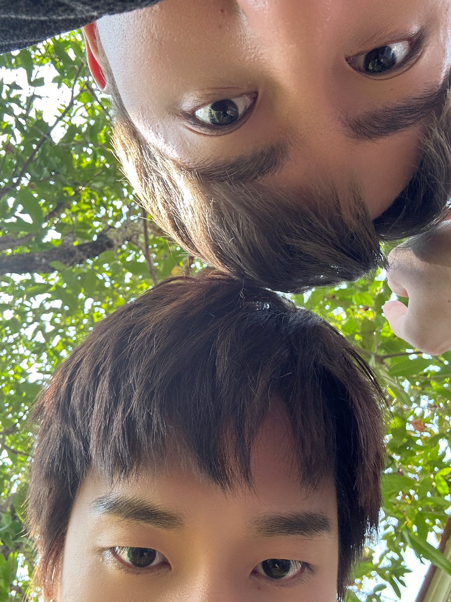 kwangg28's tweet photo. 7/10 หรือ 10/10 งง #พร้อมมาร์ค https://t.co/eAmOyKjPhb