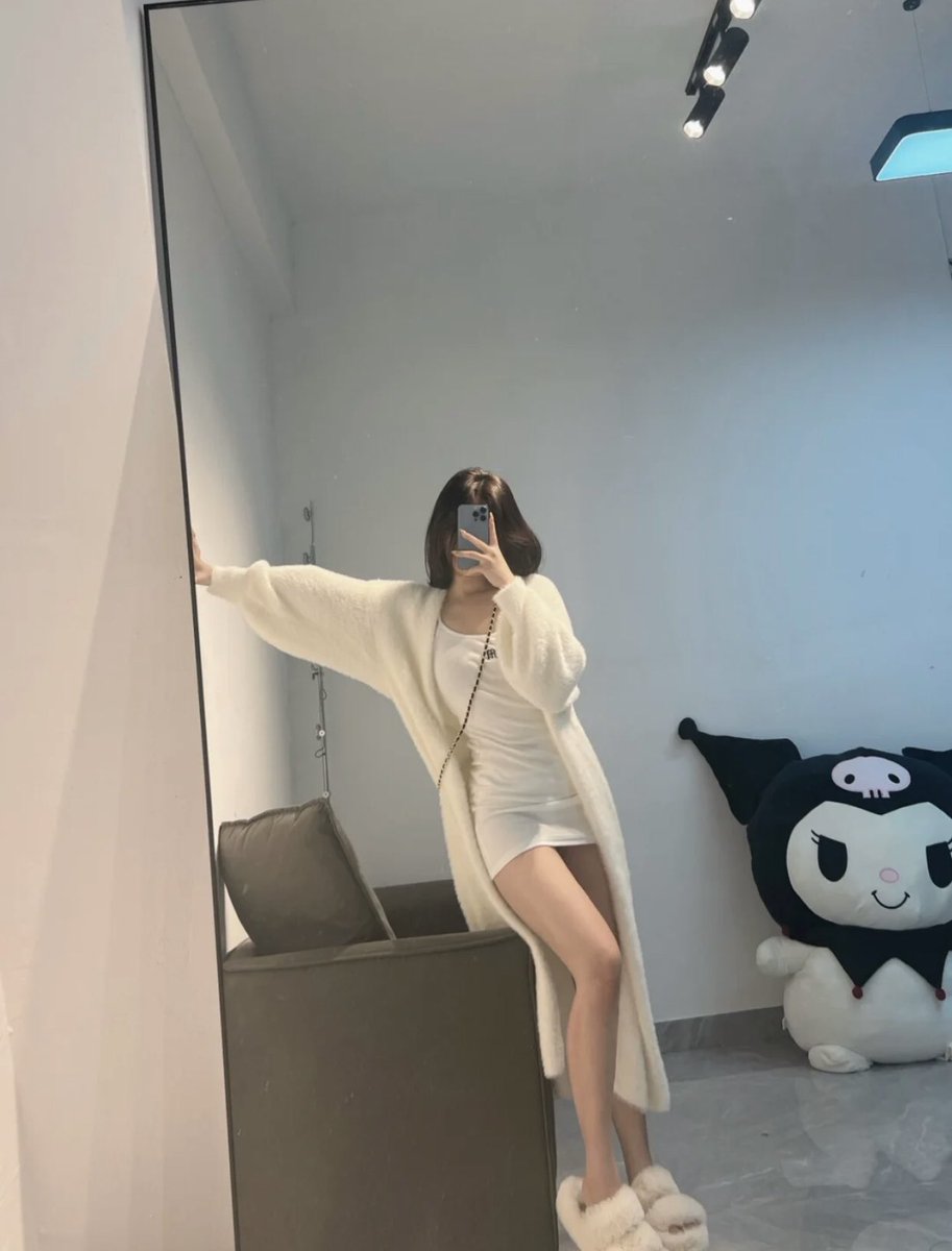 LinXin578's tweet photo. 照片有限，快乐无限～

#包臀 #穿搭 #诱惑 #美腿 #真空 #南昌交友 #九江 #江西 https://t.co/RrCUQA15fs