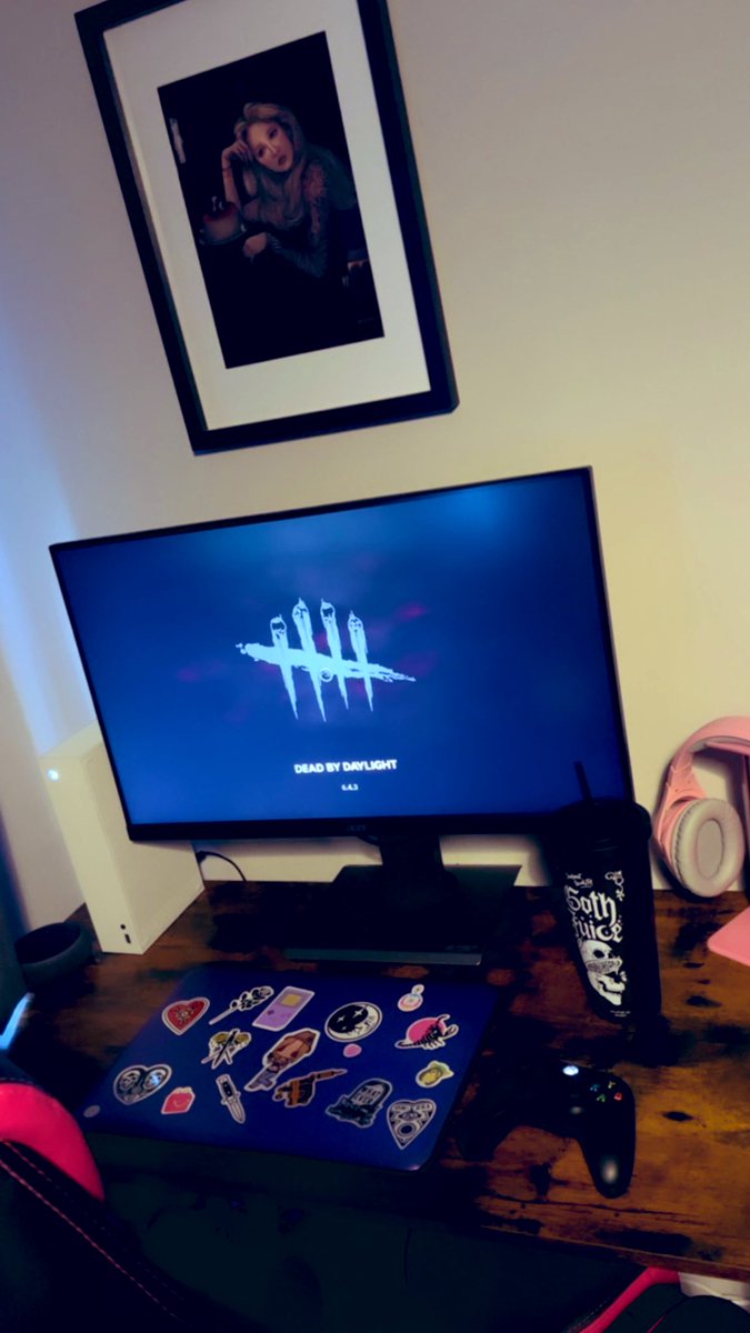 TTVBloodyAngel's tweet photo. New week, same game 💀.. ready to get facecamped and tunnelled 👀😂✌🏻 Anyone up for a few games? #deadbydaylight #dbdstreamer #girlgamer #girlstreamer #TwitchAffilate #discordcommunity #letsbepals https://t.co/922a0rJxQX
