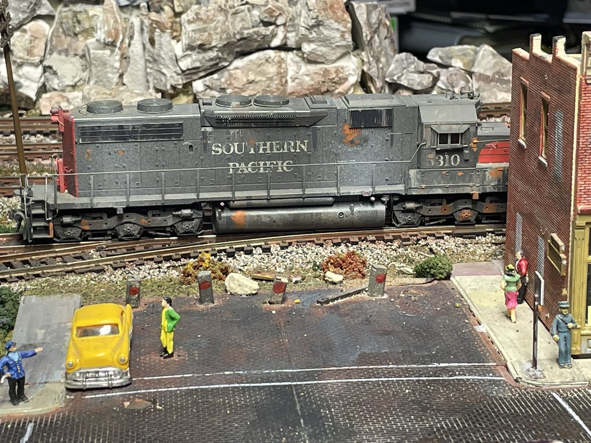 rwagnerful's tweet photo. A few still photos of model trains. #ToysNotToys #modelrailroad #lifeinhoscale #southernpacific https://t.co/C6zlTWFnHO