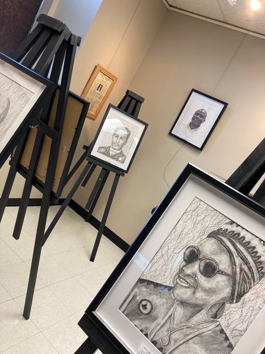 L’Histoire des noirs du Nouveau-Brunswick en images, un projet de l’AIAC-NB, fait la tournée des campus du CCNB dans le cadre du Mois de l’histoire des Noirs #MHN2023 💯

L'expo était à Bathurst la semaine dernière et arrive à Dieppe cette semaine! 

#BHM2023