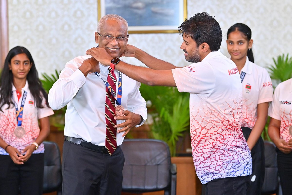 Ahmed Mahloof tweet media