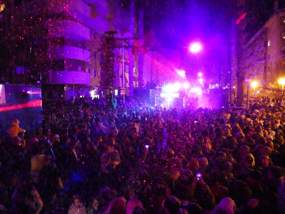 visitsalou's tweet photo. Més de 40 mil persones el vau celebrar amb nosaltres! 👏 Va ser tot un èxit.
Gràcies a tots per assistir! Ja queda menys pel Cós Blanc 2024 😍
T'ho perdràs?
#Cosblanc #Cosoblanco #salou #LoveSalou #LiveSalou https://t.co/RciaEEPEUc