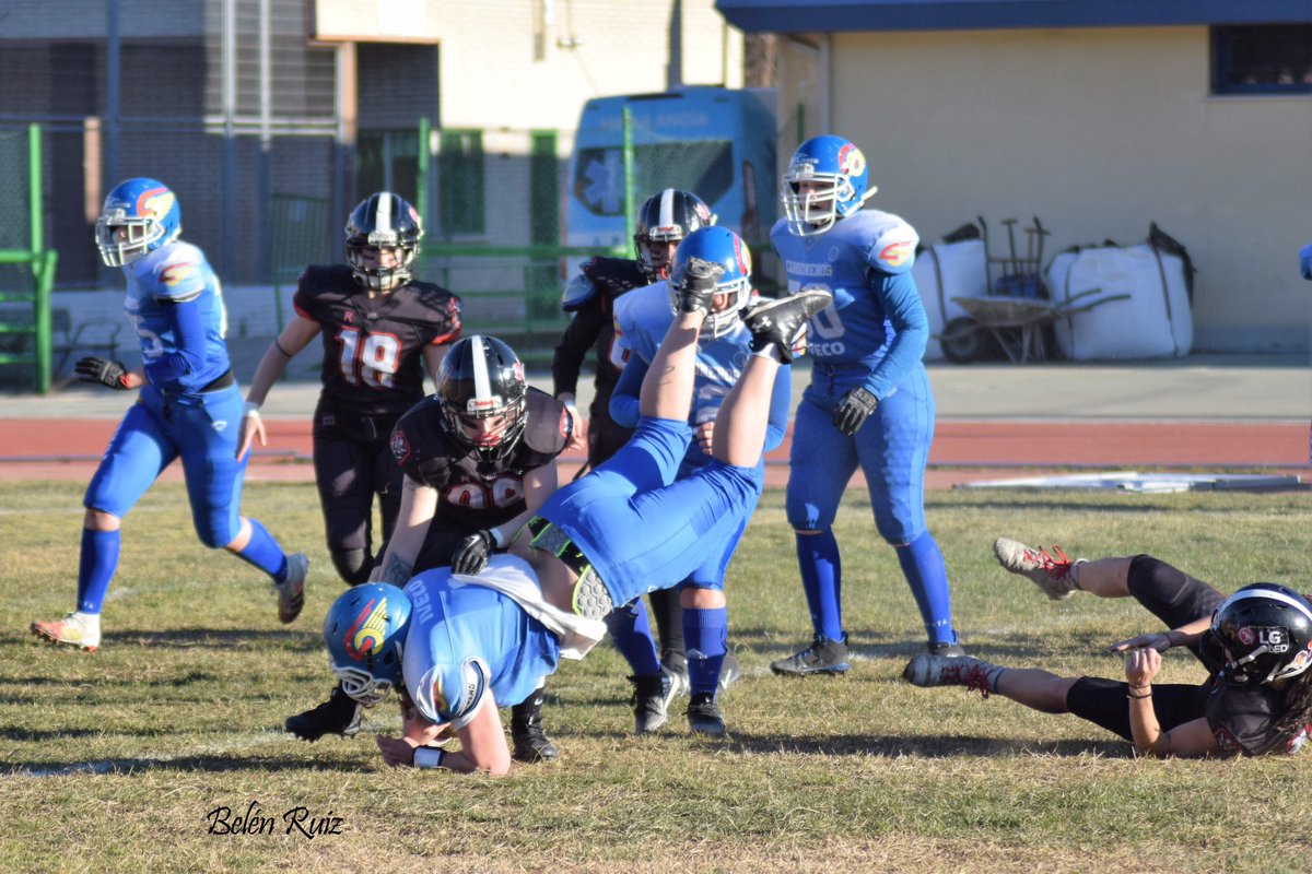 BlackDemonsFA's tweet photo. 🔥 WIN 🔥

¡Gran fin de semana para nuestras demonias! 🖤

#JoinUsInHell
#sienteloscoloresconlg 

📷 belenruiz1208 

#orgullodemonio #lgoled #mareanegra #fefa #deportes #deportefemenino #americanfootball #black #picoftheday https://t.co/vHrK41Asib