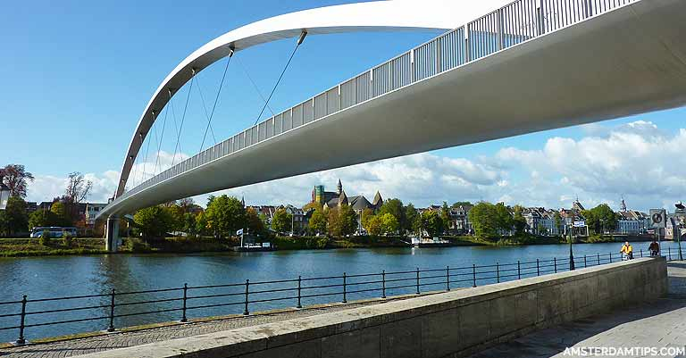 AdamBoenderB's tweet photo. The small city of Maastricht is located in Limburg, the southernmost province of the Netherlands some 200km from Amsterdam.🇳🇱
https://t.co/jzv4ozyaml https://t.co/U01SIpEQ7R