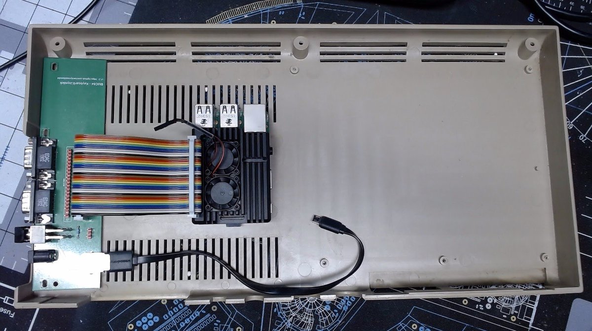 defrisselle's tweet photo. I'm sure I found a 3D printed frame for mounting a rPi with GPIO expansion board in a case but apparently didn't download it or bookmark it So, Anyone know of such a print
#BMC64
#C64
#3DPrinting https://t.co/YzRQRI3O1o