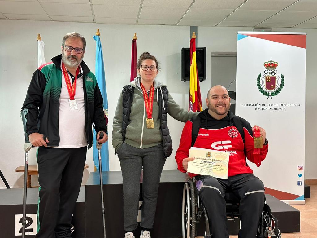 rfedeto's tweet photo. ♿️ Adaptados

🔴 P1-sh1

🥇 Carlos Linares
🥈 Roberto del Caño

🟣 P2-sh1

🥇 Cristina Ortega

🔝 ¡¡Que grandes deportistas!!

#tiro #shooting #neumáticas #10metros #júnior #adaptados #CopaRey2023 #MolinaDeSegura #Murcia @TiroMurcia https://t.co/3cIJ2MaJmd