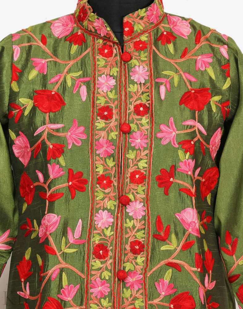 kashmirbox's tweet photo. Henna Green Aari Embroidered Silk Jacket
Shop now at- https://t.co/HsirNXRYKG
#silkjackets #kashmiriculture #kashmirilifestyle #kashmirbox https://t.co/OvkWqnA50z
