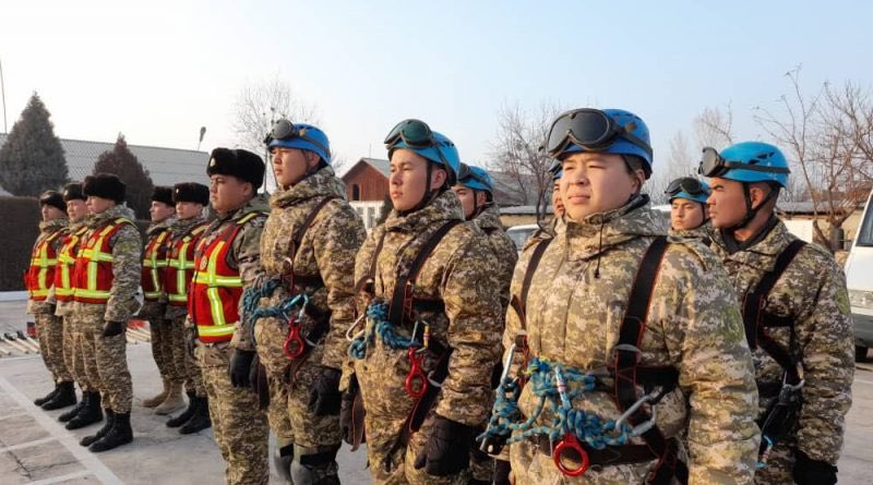 Kırgızistan Acil Durumlar Bakanlığı arama kurtarma ekipleri bugün saat 19:00'da Türkiye’ye gidecek. Deprem bölgelere 63 kişilik destek ekibi ve 2 köpek eğitmeni hareket edecek. Kurtarma ekipleri arasında da sağlık görevlileri olacak.

#PrayForTurkey