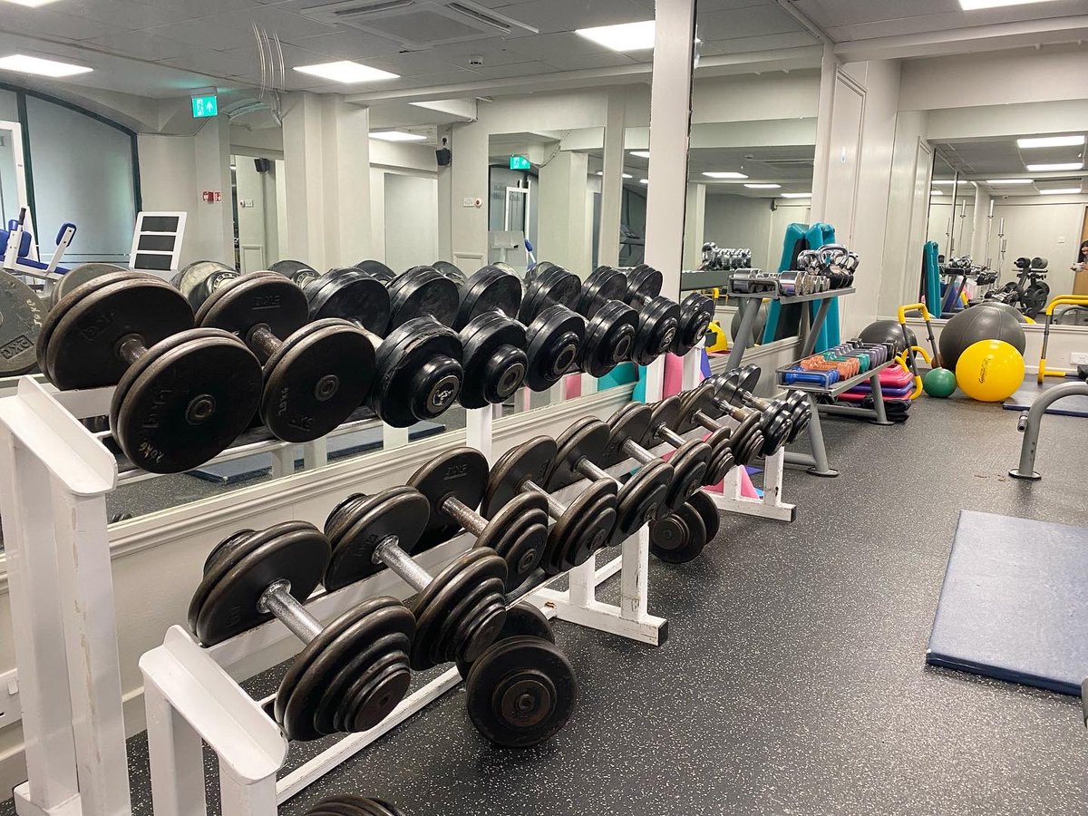 HellidonLakes tweet media