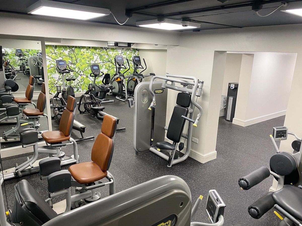 HellidonLakes tweet media