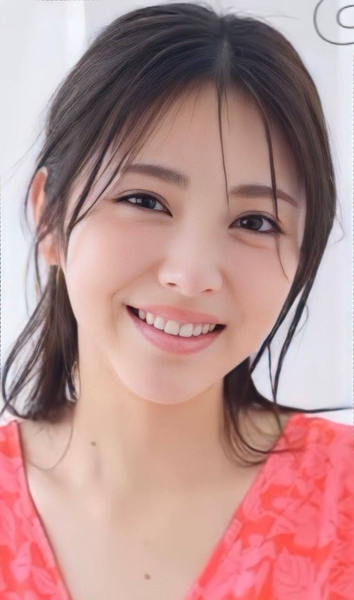 めちゃくちゃ可愛いです！
この画像でみなさんを照れさせる自信があります！！
どうですか！？
#浜辺美波