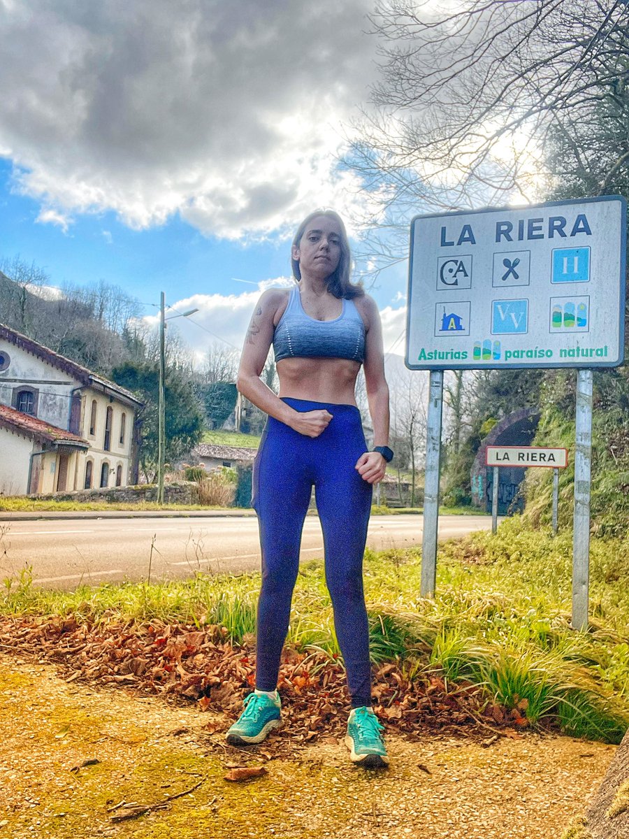 katiamartin86's tweet photo. No hay mejor manera de empezar la semana 🎱 😆🏃🏼♀️💪🏼 #workout #4grados #14kms #lesiónderodilla #yesican #A8 #ilovemondays #MondayMotivation https://t.co/vxvchQpNuL