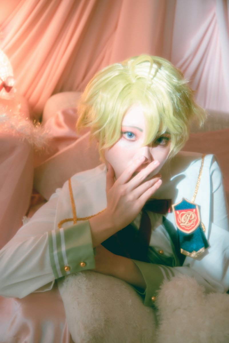 cos!

プリティ五箇条

「引かず！」
「媚びず！」
「かえりみず！」

Hiyori Tomoe

photo: mu <a href="/minuitours/">mu</a>