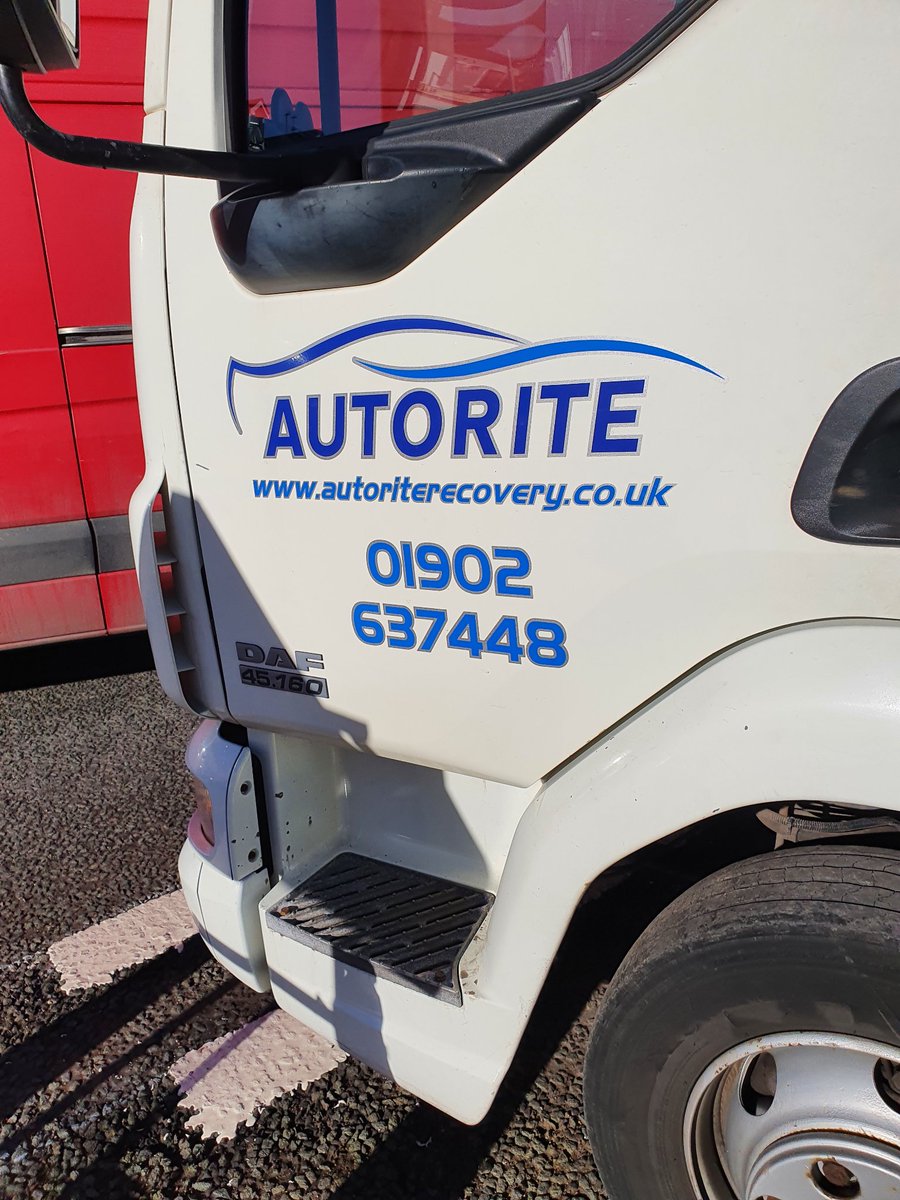 SmethwickWMP's tweet photo. Great proactive stop by PC WICKETT and vehicle seized for no insurance thanks for support by @Autorite_Rec and driver reported 👍keep our roads safe @TChiefSuptSW @sandwellroads @Trafficwmp @askMID https://t.co/8IdKJKc0vP