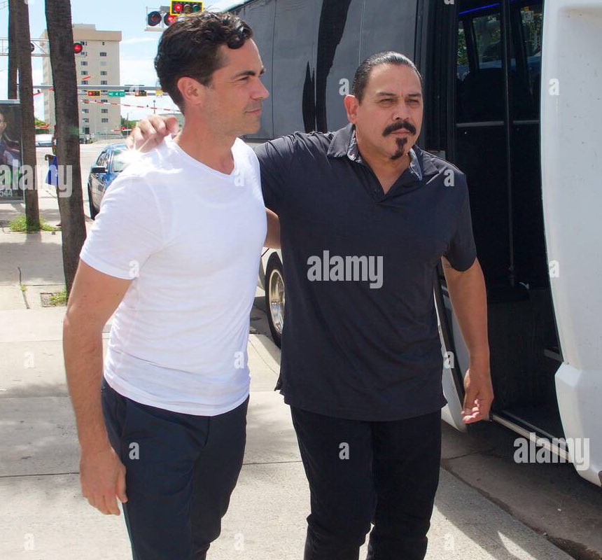 TeamDannyPino's tweet photo. Todays #DailyDanny because I love the history and friendship of these two. @TheDannyPino @EmilioRivera48 #MayansMC #SVU #TheShield https://t.co/FtER9ZdvP0