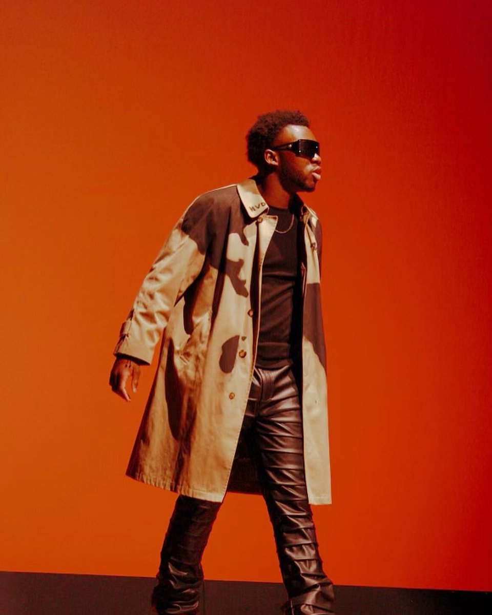 HERMENSVALID's tweet photo. HERMENSVALID @ Boston University 
C/o Hermen Acheampong

#fashion #fashionshow #fashionweek #bostonuniversity #streetwear https://t.co/8q8YcWi3Iv