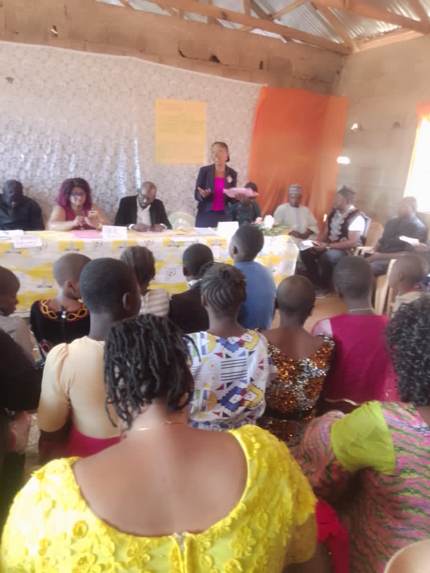 cnycsanta's tweet photo. Cameroon National youth Council - Santa took part in the celebration of the 21st edition of the celebration of Bilingualism day  and the launching of youth week Activities in Santa last week Friday . https://t.co/Nq4T2ZK9V9