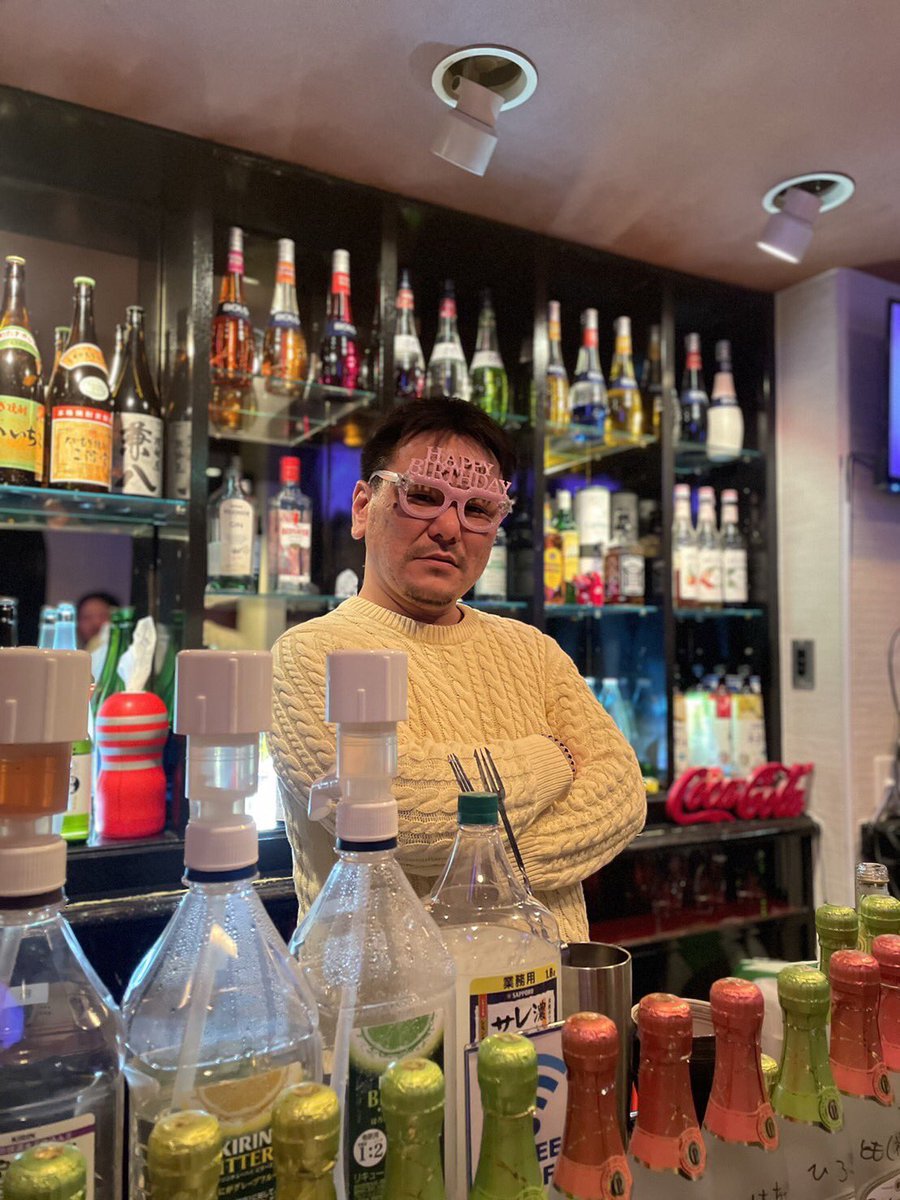 LIVEJUMP_'s tweet photo. お祝いミニシャンパン44本
おかげさまで歳の数ミッション
クリアしました♪

お祝いしてくださったみなさま
ありがとうございました😭 https://t.co/LfsP5BN7ze
