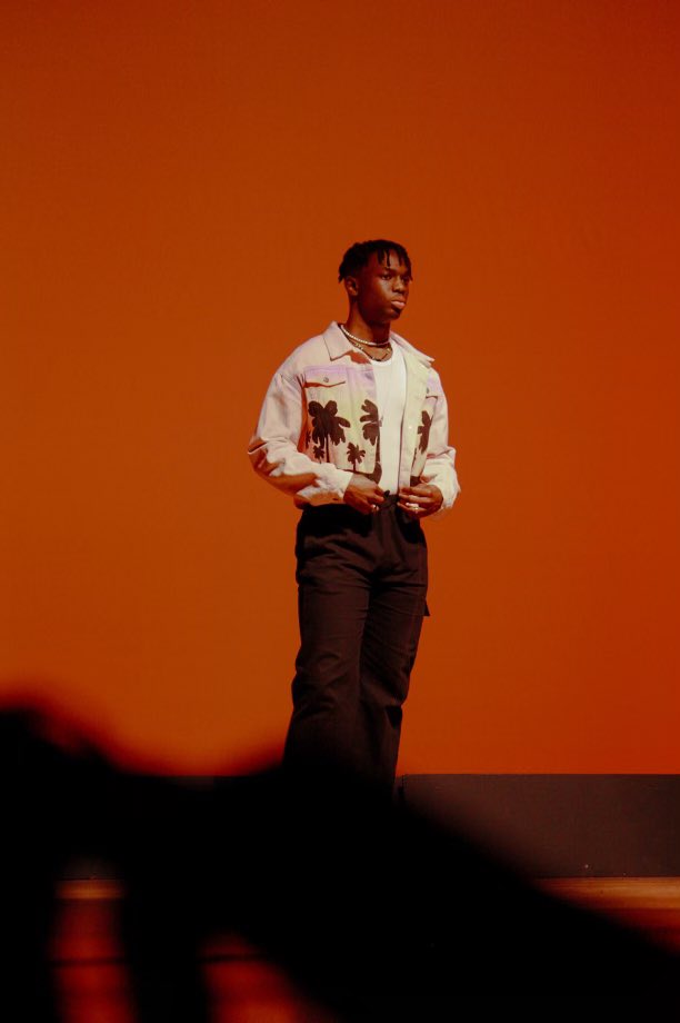 HERMENSVALID's tweet photo. HERMENSVALID @ Boston University 
C/o Hermen Acheampong

#fashion #fashionshow #fashionweek #bostonuniversity #streetwear https://t.co/UZscPGpaSU