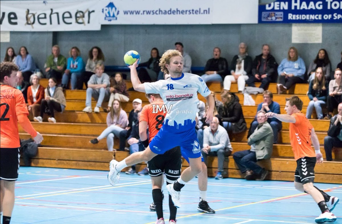 KOSTBARE PUNTEN VOOR HELLAS IN JACHT OP DE TITEL 💪🏽

Lees snel het artikel van Peter Lotman:
hvhellas.nl/kostbare-punte…

📸 <a href="/imvfotografie/">ilja</a>