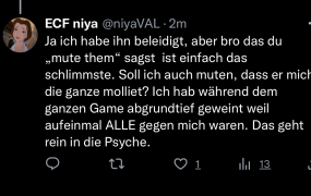 ValorantMenace's tweet photo. @niyaVAL So jemanden wie dich würde ich auch trollen kein Wunder, dass alle gegen dich sind Andere weinen wenig Armut oder kein essen auf dem Tisch und du weinst wegen so einer scheiße du bist so peinlich geh dich mal "VERABSCHIEDEN" :) https://t.co/nqpES1VM9M
