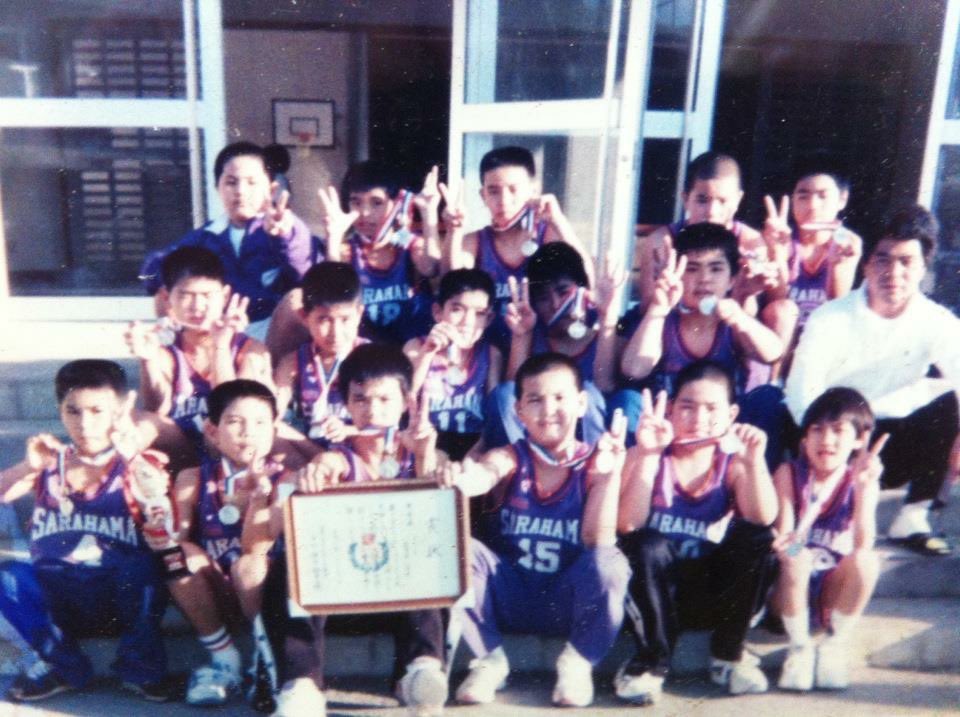 keeeNya5's tweet photo. 幼馴染が福島まで応援来てくれました😭🏝
いじゃかじゃーまで、ありがとーいー!
だいずぷからすむぬ✨
だいずずみっ👍じゃうとぅーいー!!
どぅすんみがどぅ、いつばん🤝
くーにー、たーみー、トラありがとう❤️
#佐良浜
#伊良部島
#ノンストップ
#SouthernExpress
#ありがとうる https://t.co/vkXZStdtRV